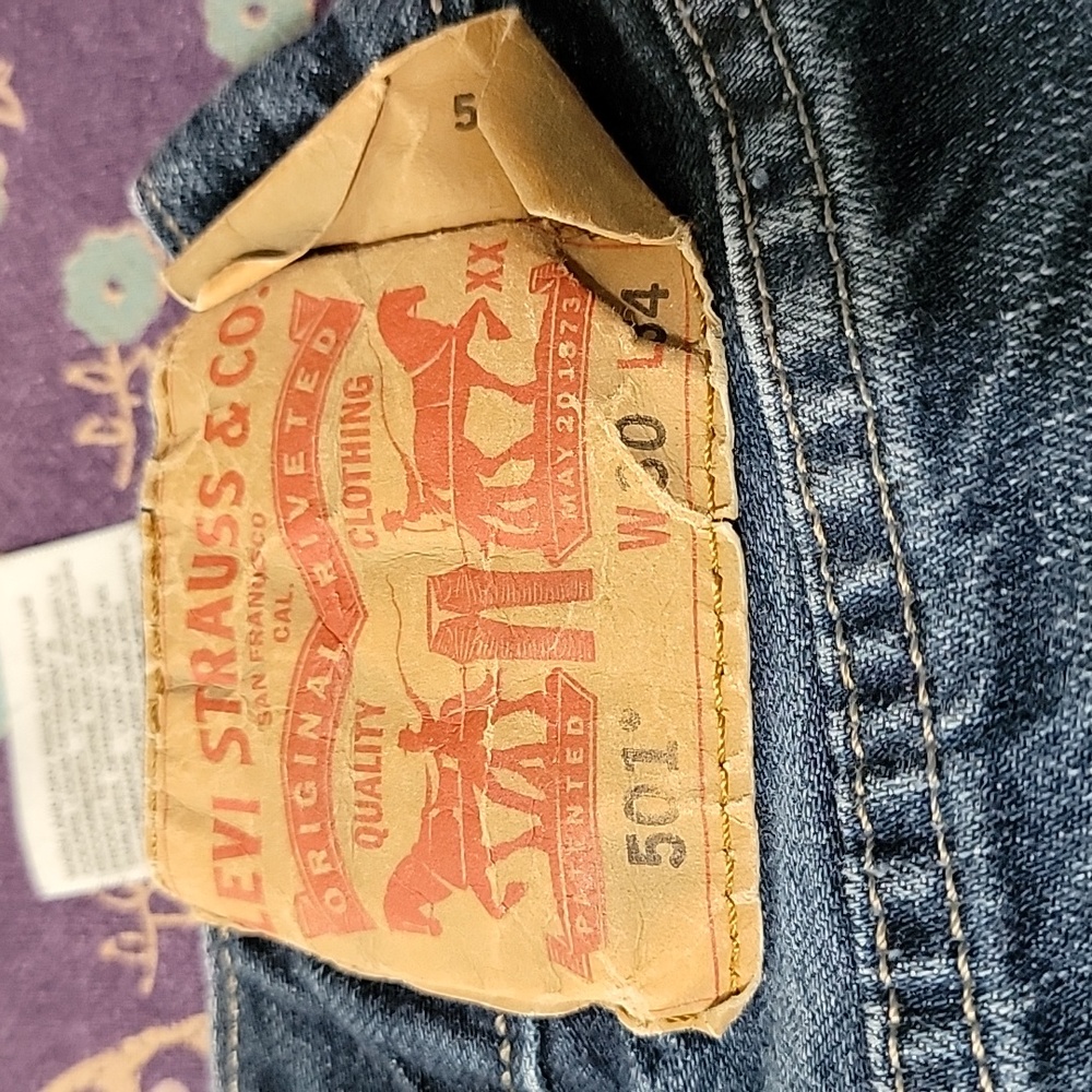 Levi's 501 Button - image 5